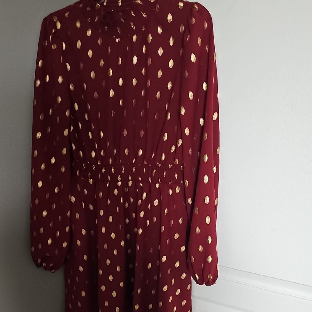 Chic Long Sleeve Burgundy Dress with Gold Accents